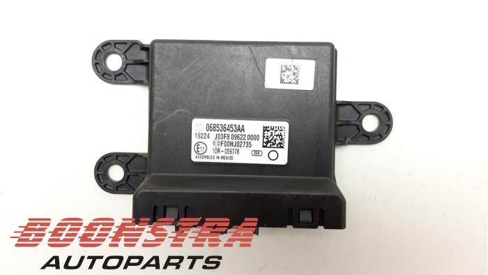 Używane Modul gateway Dodge 1500 Crew Cab (DS) 5.7 Hemi V8 4x4 Cena € 60,44 Z VAT oferowane przez Boonstra Autoparts
