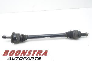 Used Drive shaft, rear right BMW 5 serie (F10) 530i 24V Price € 44,95 Margin scheme offered by Boonstra Autoparts