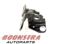 Used Rear door hinge, left Dodge 1500 Crew Cab (DS/DJ/D2) 5.7 Hemi V8 4x4 Price € 36,24 Inclusive VAT offered by Boonstra Autoparts
