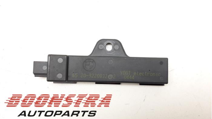 Używane Antena BMW 2 serie (F22) M235i 3.0 24V Cena € 24,95 Procedura marży oferowane przez Boonstra Autoparts