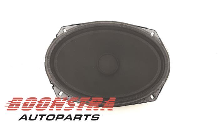 Używane Glosnik Dodge 1500 Crew Cab (DS) 5.7 Hemi V8 4x4 Cena € 30,19 Z VAT oferowane przez Boonstra Autoparts