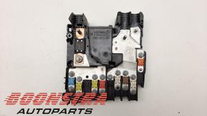 Used Fuse box Peugeot 3008 II (M4/MC/MJ/MR) 1.6 16V Hybrid Price € 99,95 Margin scheme offered by Boonstra Autoparts