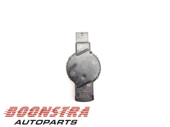 Begagnade Regnsensor BMW 2 serie (F22) M235i 3.0 24V Pris € 29,95 Marginaltabell erbjuds av Boonstra Autoparts