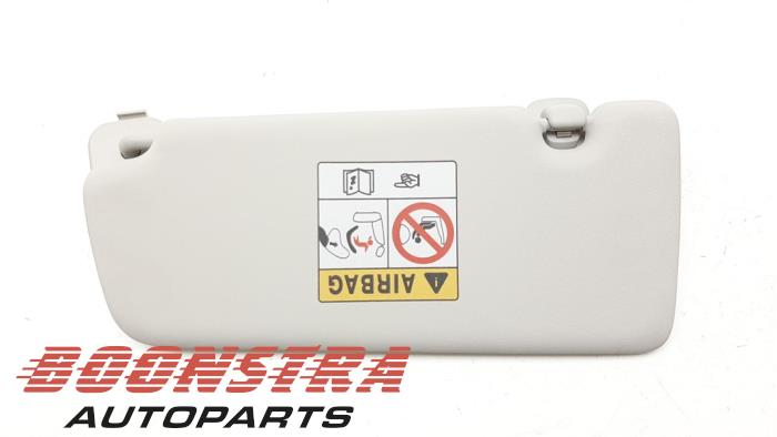 Sun visor from a Renault Clio V (RJAB) 1.0 TCe 90 12V 2021