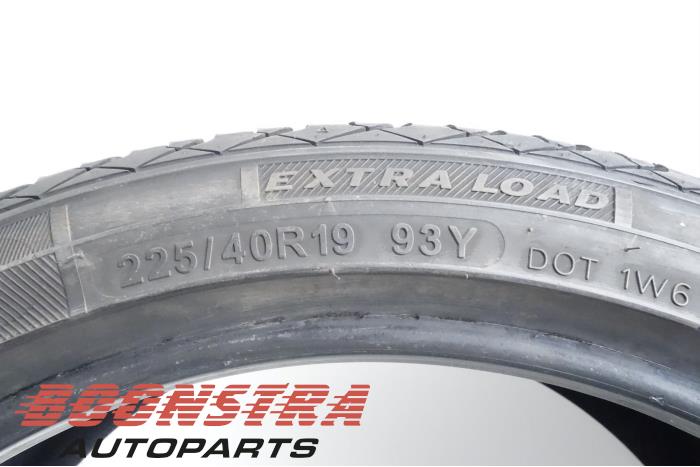 Tyre with tyre size 225/40/19 - 2254019 ATLAS