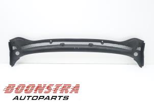 Used Cowl top grille Opel Astra J Sports Tourer (PD8/PE8/PF8) 1.6 CDTI 16V Price € 24,95 Margin scheme offered by Boonstra Autoparts