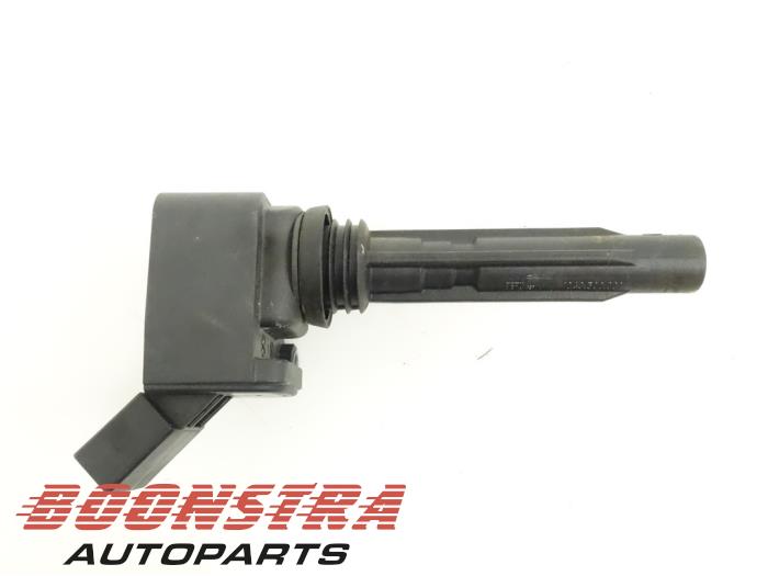 Ignition coil from a Volkswagen Tiguan (AD1) 1.4 TSI 16V 4Motion 2018