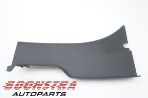 Used Rear trim strip, left Renault Clio IV (5R) 0.9 Energy TCE 90 12V Price € 24,95 Margin scheme offered by Boonstra Autoparts