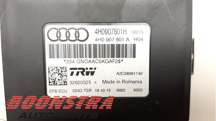 Parking brake module from a Audi A6 Avant (C7) 3.0 TDI V6 24V biturbo Quattro 2015