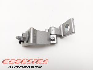 Used Rear door hinge, right Volkswagen Up! (121) e-Up! Price € 24,95 Margin scheme offered by Boonstra Autoparts