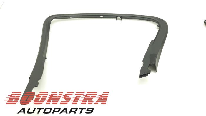 Gebrauchte Abdeckplatte sonstige BMW 5 serie (G30) M5 xDrive 4.4 V8 32V TwinPower Turbo Preis € 24,95 Margenregelung angeboten von Boonstra Autoparts