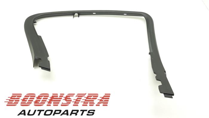 Gebrauchte Abdeckplatte sonstige BMW 5 serie (G30) M5 xDrive 4.4 V8 32V TwinPower Turbo Preis € 24,95 Margenregelung angeboten von Boonstra Autoparts