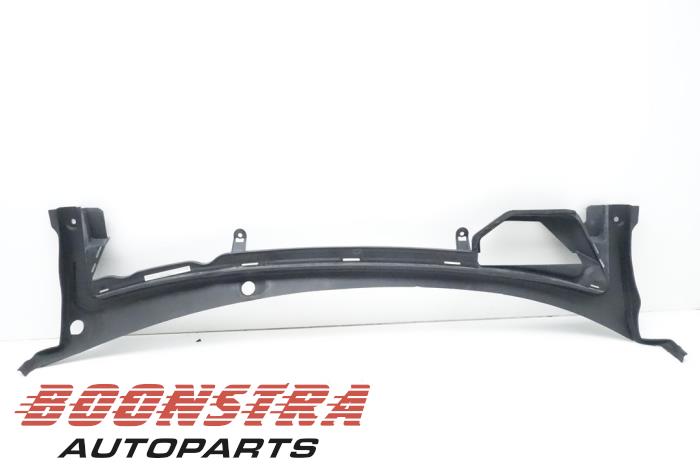 Używane Parawan Tesla Model S 60 Cena € 69,95 Procedura marży oferowane przez Boonstra Autoparts