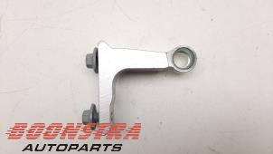 Used Rear door hinge, left Volvo V60 I (FW/GW) 1.6 DRIVe Price € 24,95 Margin scheme offered by Boonstra Autoparts
