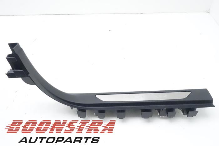 Używane Próg lewy Jaguar I-Pace EV400 AWD Cena € 79,95 Procedura marży oferowane przez Boonstra Autoparts