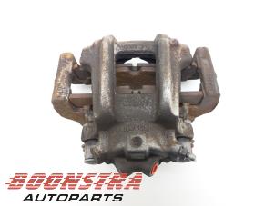 Used Front brake calliper, left BMW 3 serie Touring (F31) 320i 2.0 16V Price € 24,95 Margin scheme offered by Boonstra Autoparts