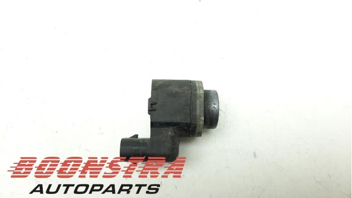 Usados Sensor PDC BMW 5 serie (F10) 530i 24V Precio € 24,95 Norma de margen ofrecido por Boonstra Autoparts