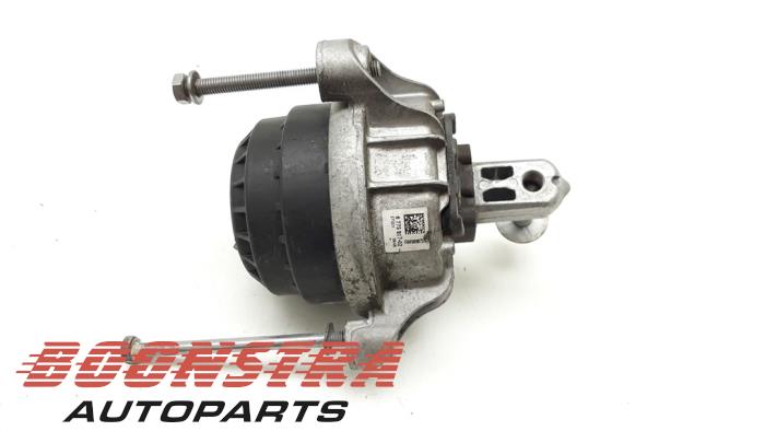 Usagé Support moteur BMW 5 serie (F10) 530i 24V Prix € 49,95 Règlement à la marge proposé par Boonstra Autoparts
