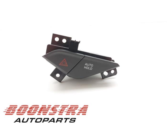 Używane Przelacznik Lynk &amp; Co 01 1.5 PHEV Cena € 75,95 Procedura marży oferowane przez Boonstra Autoparts