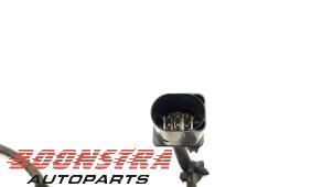 Lambda probe from a Opel Astra K Sports Tourer 1.6 CDTI 136 16V 2018