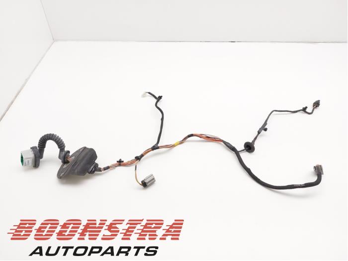 Begagnade Kablage Dodge 1500 Crew Cab (DS) 5.7 Hemi V8 4x4 Pris € 60,44 Inklusive moms erbjuds av Boonstra Autoparts