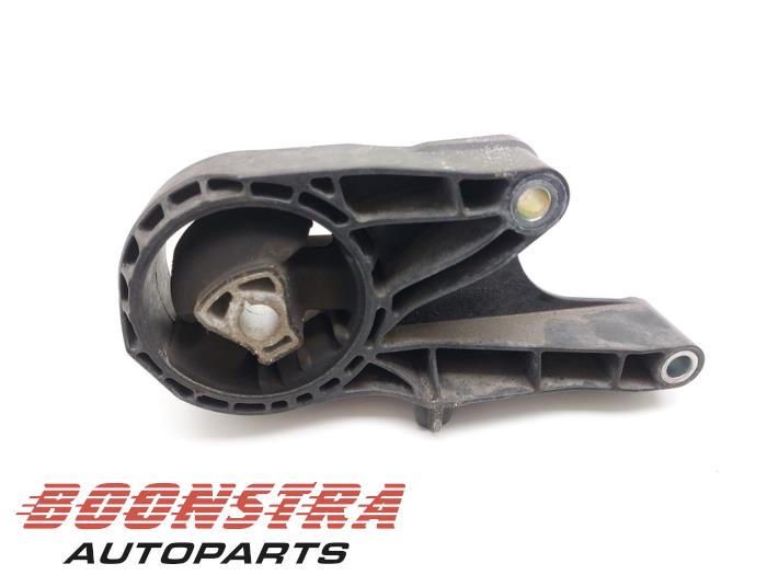 Usagé Support moteur Opel Astra J Sports Tourer (PD8/PE8/PF8) 1.6 CDTI 16V Prix € 24,95 Règlement à la marge proposé par Boonstra Autoparts