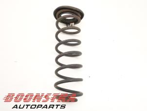 Used Rear coil spring Dodge 1500 Crew Cab (DS/DJ/D2) 5.7 Hemi V8 4x4 Price € 36,24 Inclusive VAT offered by Boonstra Autoparts