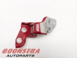 Usagé Charnière porte avant droite Fiat Ducato (250) 2.3 D 130 Multijet Prix € 29,95 Règlement à la marge proposé par Boonstra Autoparts