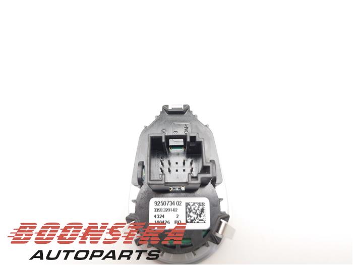 Start/stop switch from a BMW 2 serie (F22) 220i 2.0 Turbo 16V 2014