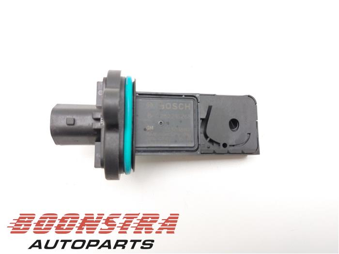 Gebrauchte Luftmassenmesser Opel Astra J Sports Tourer (PD8/PE8/PF8) 1.6 CDTI 16V Preis € 24,95 Margenregelung angeboten von Boonstra Autoparts
