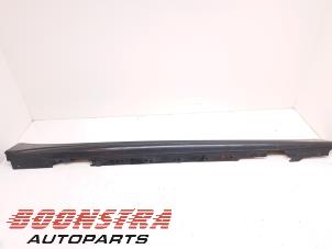 Used Side skirt, right BMW 3 serie (F30) 320d 2.0 16V EfficientDynamicsEdition Price € 99,99 Margin scheme offered by Boonstra Autoparts