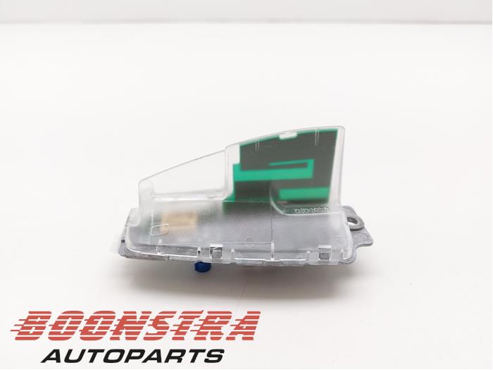 Begagnade Antenn BMW 2 serie (F22) 220i 2.0 Turbo 16V Pris € 24,95 Marginaltabell erbjuds av Boonstra Autoparts