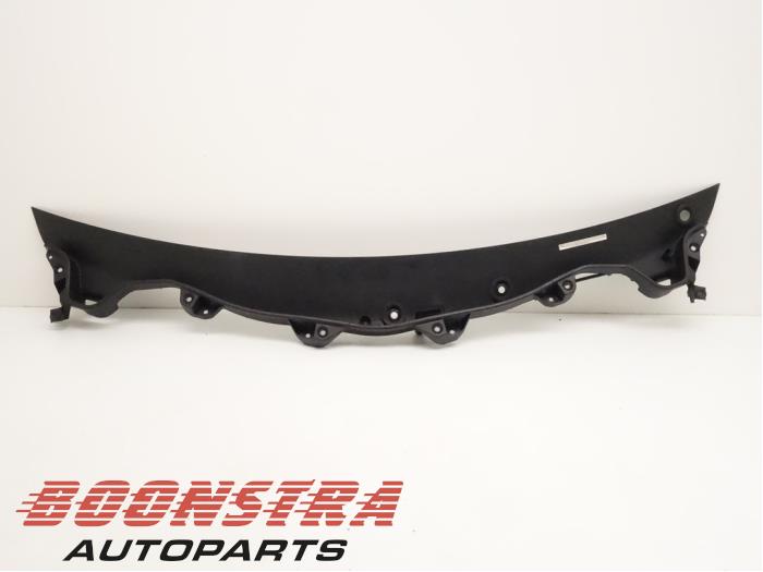 Używane Parawan Tesla Model X 100D Cena € 74,95 Procedura marży oferowane przez Boonstra Autoparts