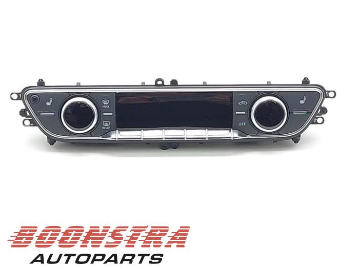 Panel de control de calefacción de un Audi Q5 (FYB/FYG) 3.0 TDI V6 24V Quattro 2018