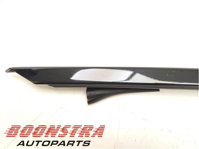Door strip BMW 2 serie 218i 1.5 TwinPower Turbo 12V - 51767284415 