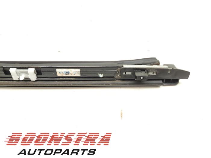Door strip BMW 2 serie 218i 1.5 TwinPower Turbo 12V - 51767284415 