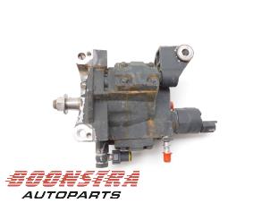 Used Mechanical fuel pump Dacia Duster (HS) 1.5 dCi 4x4 Price € 249,95 Margin scheme offered by Boonstra Autoparts