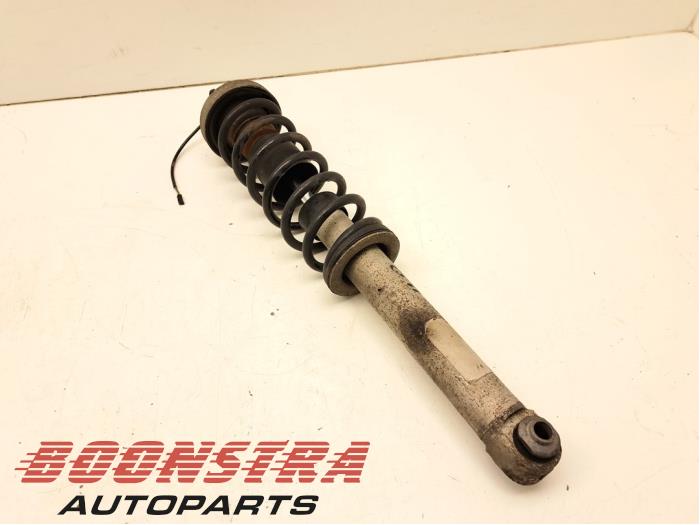 Rear shock absorber rod, left from a BMW 7 serie (E65/E66/E67) 750i,Li 4.8 32V 2006