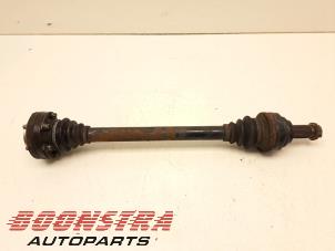 Used Drive shaft, rear left BMW 7 serie (E65/E66/E67) 750i,Li 4.8 32V Price € 224,95 Margin scheme offered by Boonstra Autoparts