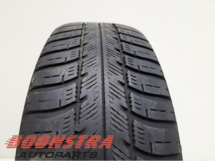 Wheel + tyre Volkswagen Caddy III 1.6 TDI 16V 2K0601027B091 Steel