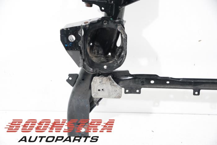 Subframe from a BMW X6 (E71/72) xDrive40d 3.0 24V 2010