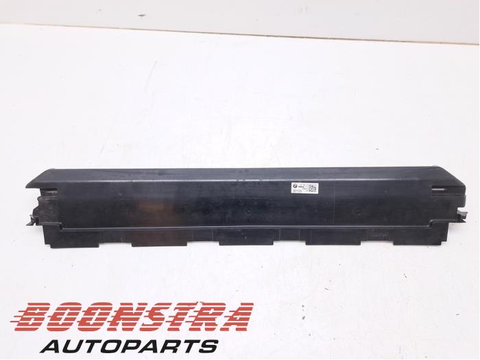 Gebrauchte Abdeckplatte sonstige BMW M8 Gran Coupe (F93) 4.4 Competition V8 32V Twin Turbo Preis € 39,95 Margenregelung angeboten von Boonstra Autoparts
