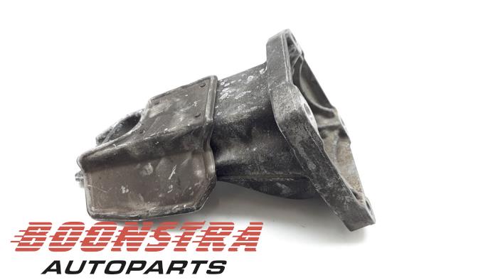 Engine mount from a BMW 6 serie (E63) M6 V10 40V 2006