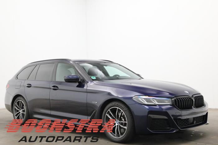 Front end, complete BMW 5 serie Touring 530e xDrive 2.0 Turbo 16V ...