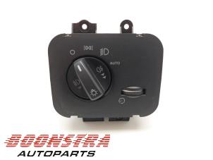 Used Light switch Landrover Discovery III (LAA/TAA) 2.7 TD V6 Price € 30,19 Inclusive VAT offered by Boonstra Autoparts