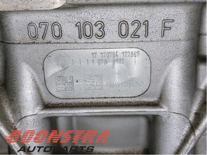 Engine Volkswagen Transporter T5 2.5 TDi - 070100103X AXE
