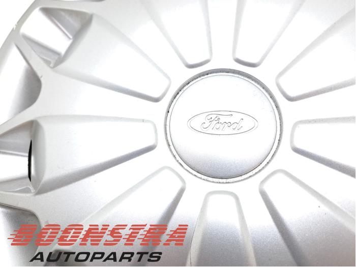 Wheel cover (spare) from a Ford Transit Custom 2.2 TDCi 16V 2014