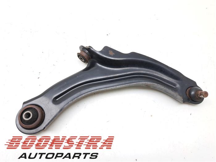 Front wishbone, right from a Renault Clio IV Estate/Grandtour (7R) 1.5 Energy dCi 90 FAP 2013