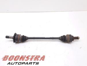 Used Drive shaft, rear right BMW 3 serie (F30) 320d 2.0 16V EfficientDynamicsEdition Price € 33,95 Margin scheme offered by Boonstra Autoparts