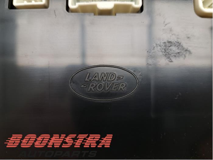 Panneau de commandes chauffage d'un Land Rover Discovery III (LAA/TAA) 2.7 TD V6 2007